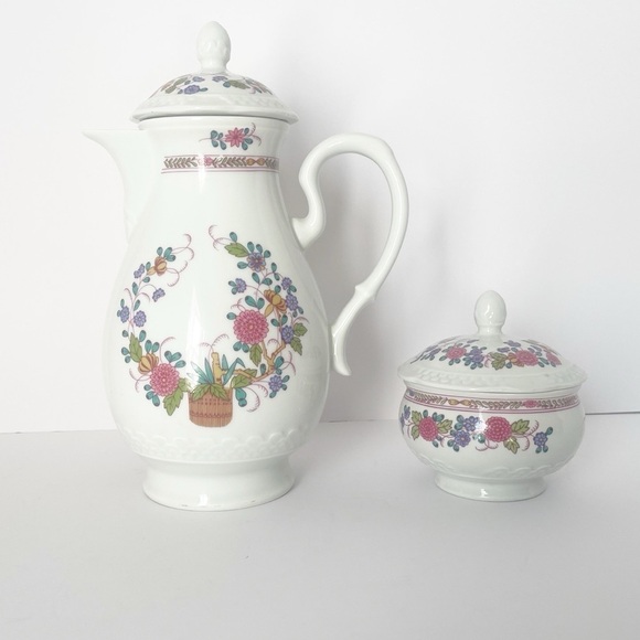 Volksted Pastorale Made in GDR porcelain Teapot and sugar bowl - Picture 2 of 7